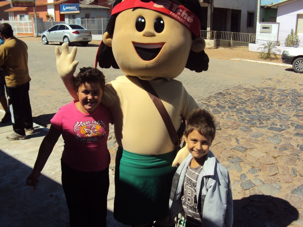 INAUGURAÇÃO TCHÊ FARMÁCIAS EM CAMAQUÃ